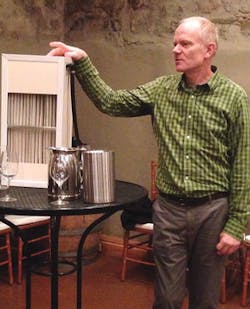 Vp Biogill2img 1999 Vp Biogill2img 1999