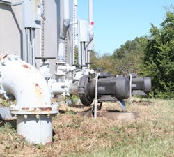 Externally mounted chopper pump aeration system at Gun Barrel City Externally mounted chopper pump aeration system at Gun Barrel City