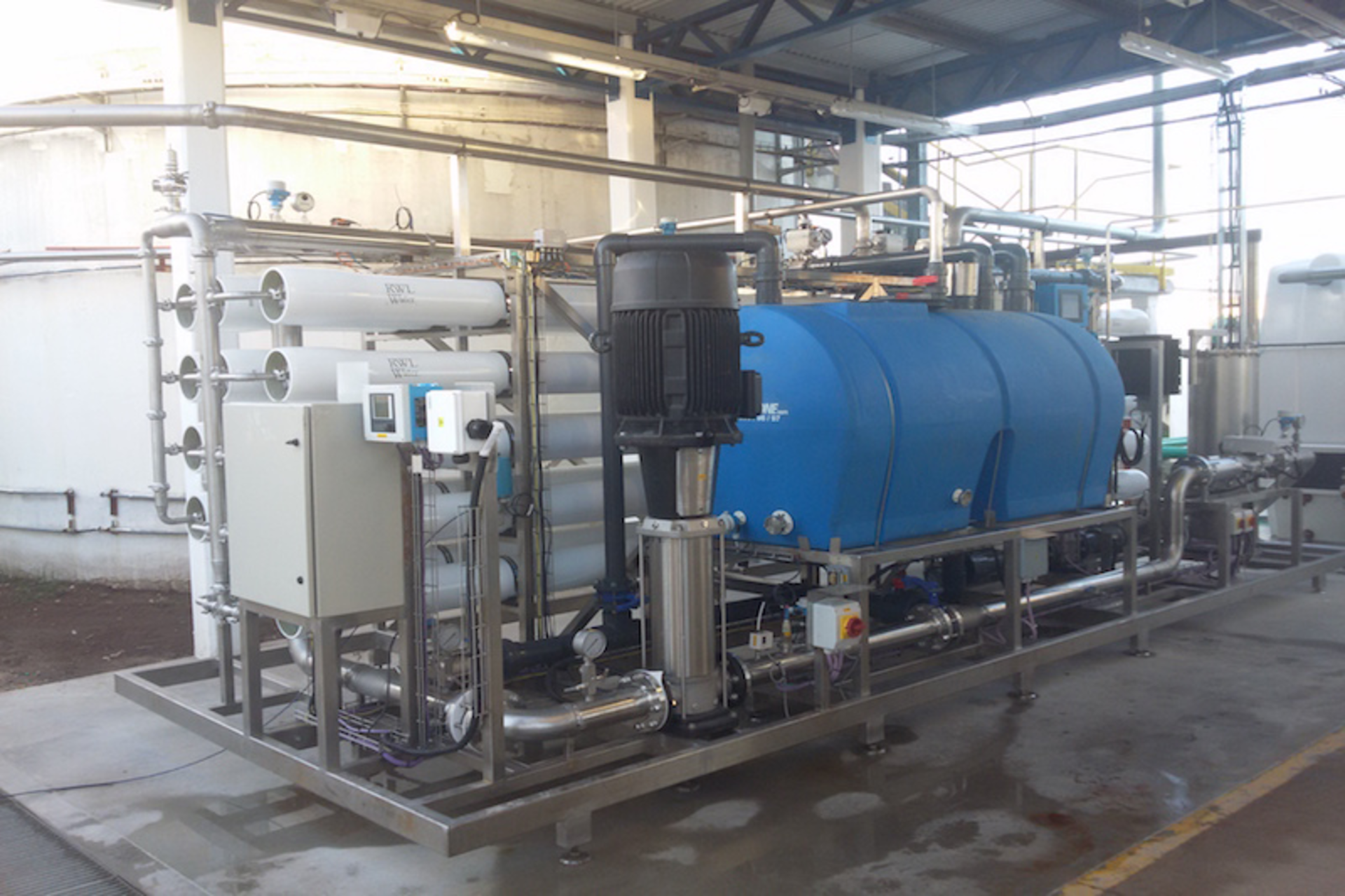 Side view of the RO system. Courtesy of RWL Water