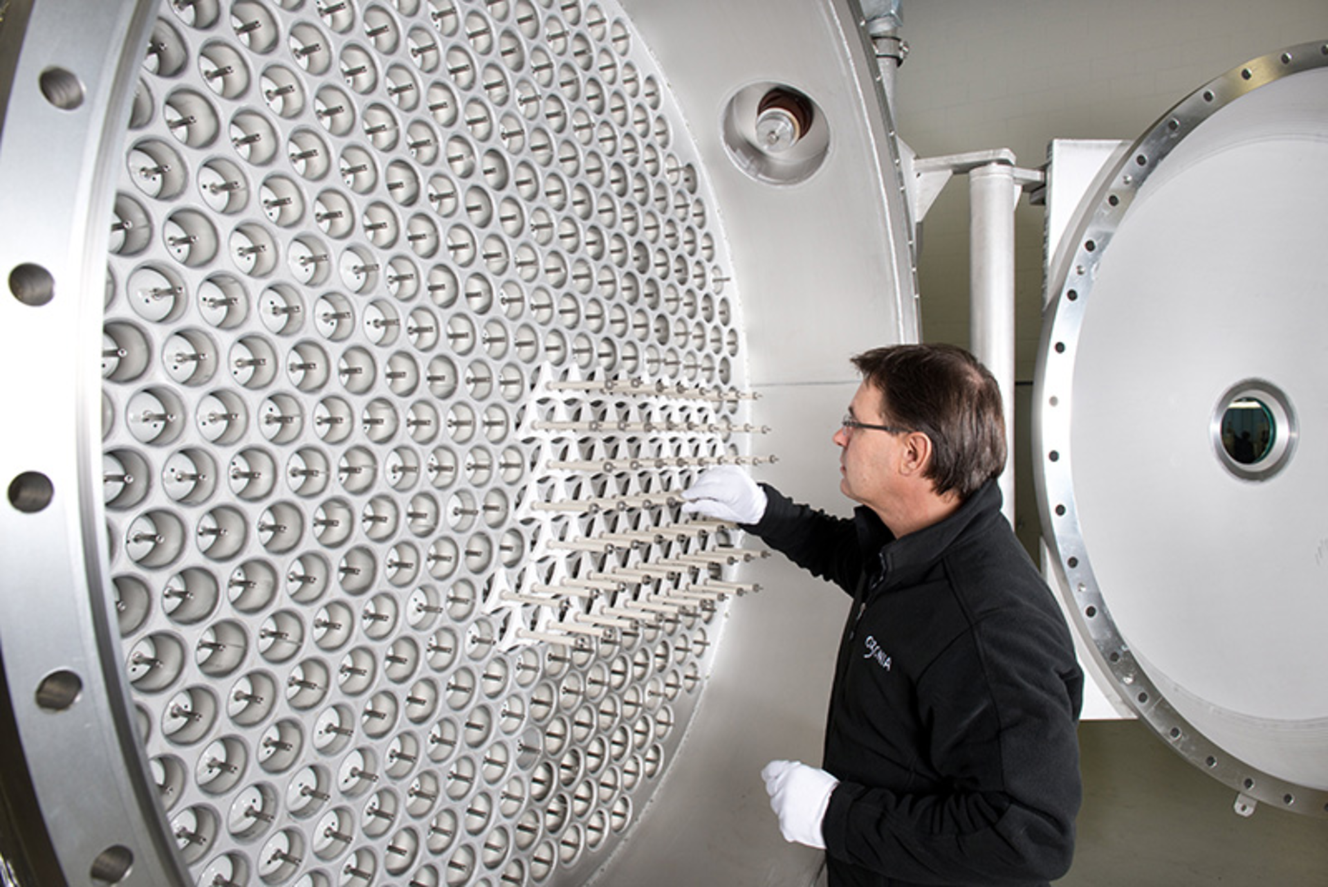 The interior of an ozone generation reactor with individual ozone generation tubes and segments used to produce ozone (O3) from gaseous oxygen (O2). All graphics courtesy of SUEZ