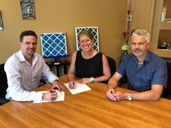 Mann Hummel Hardy Signing 1 5d4c94314760f Mann Hummel Hardy Signing 1 5d4c94314760f