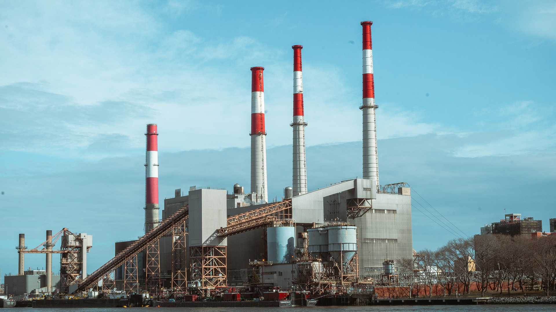 Factory Alex Simpson 9 Gw M Iek9jn Y Unsplash