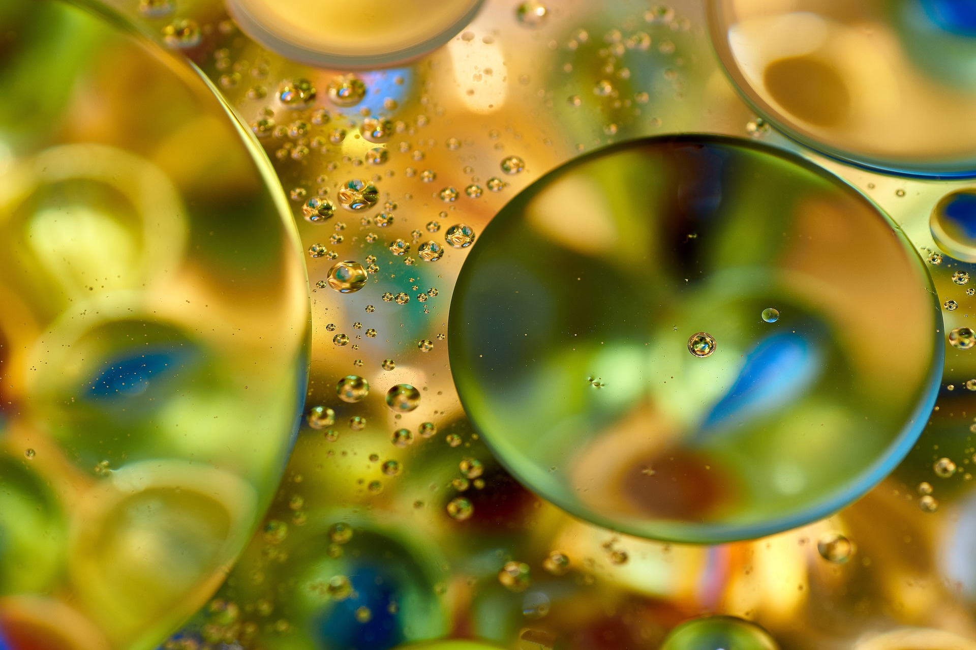 Oily Water Abstract Oil 4022602 1920 Image By Horst Koenemund From Pixabay 5f3af8474e5e2