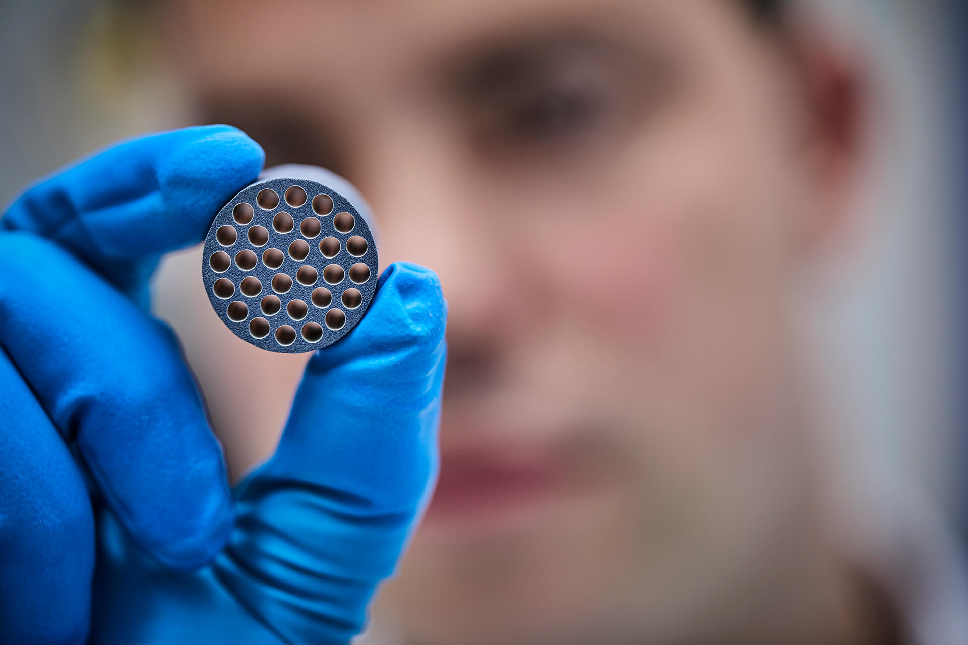 2106 W Tshw P02 Liqtech English Press Photo Ceramic Membrane 60c26af9071f9