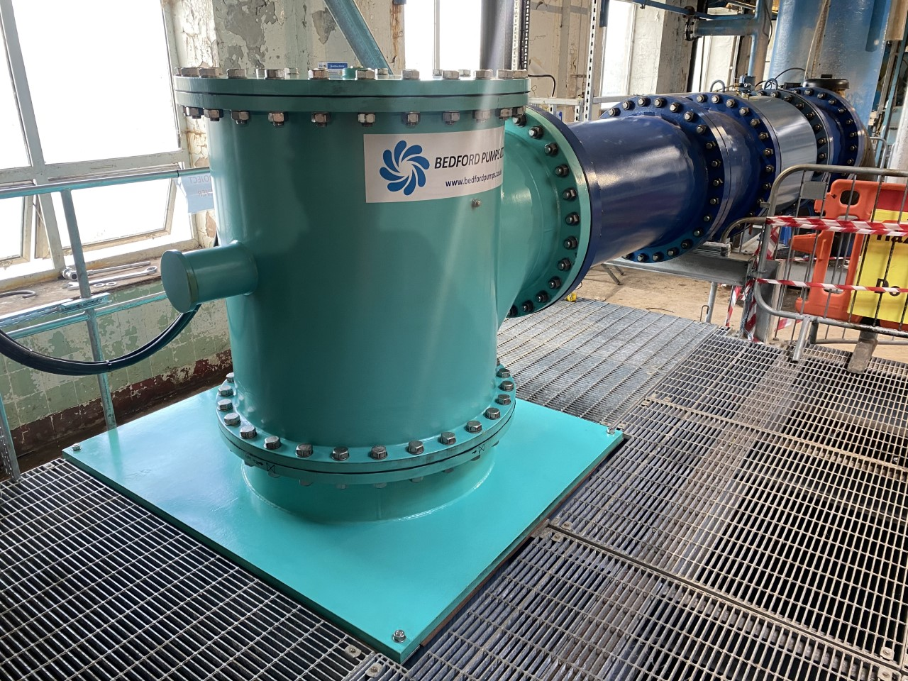 The 700 mm axial flow fish friendly pump sets supplied by Bedford Pumps will be used at the Runcorn plant to extract river water for the dilution of off-cast brine in the chemical process.