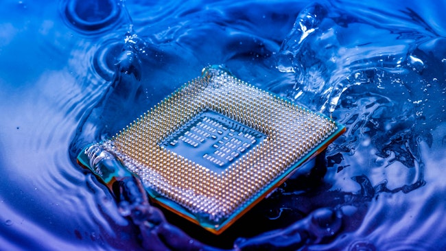 682b953999c9677bd7f37f9e Dreamstime Xxl 112581796