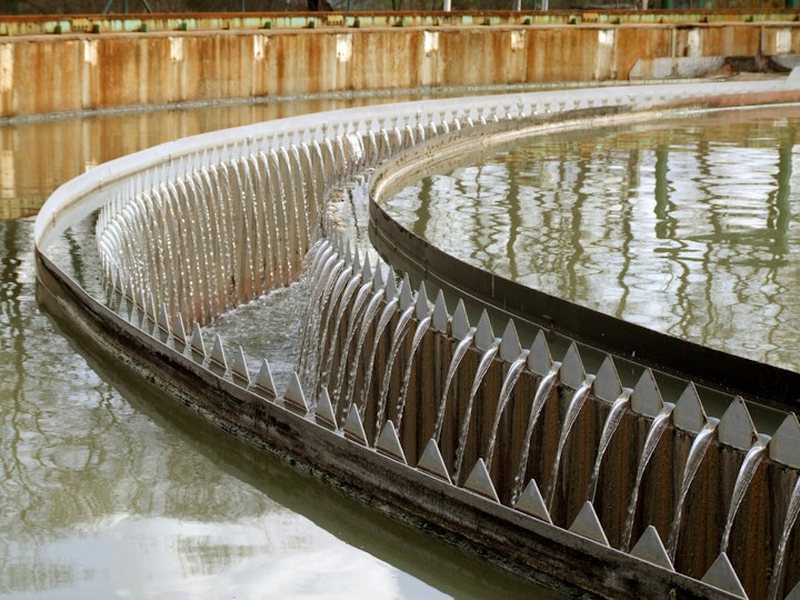 690a1925118e0b21ed402ea8 Dreamstime L 4692923