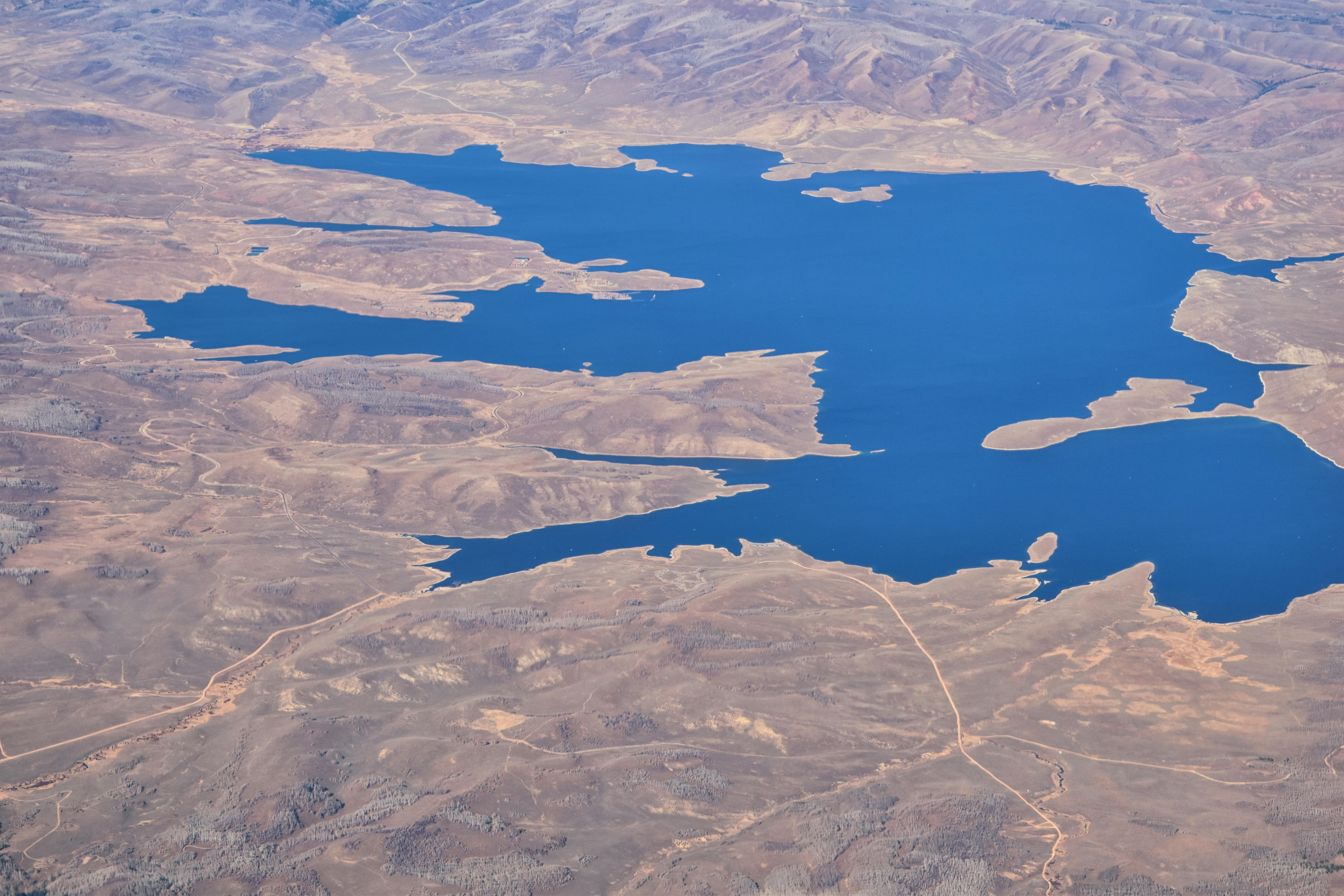 ID <a href='https://www.dreamstime.com/strawberry-reservoir-bay-lake-aerial-drone-view-airplane-fall-daniels-summit-heber-duchesne-uintah-b-image167599493'>167599493</a> &copy; <a href='https://www.dreamstime.com/jeremyarnica_info'>Jeremy Christensen</a> | <a href='https://www.dreamstime.com/'>Dreamstime.com</a>