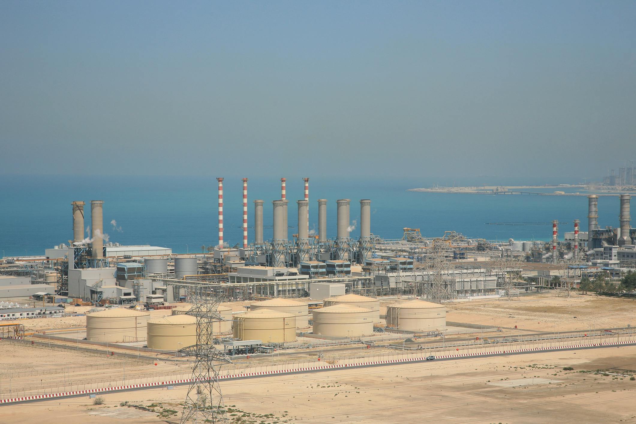Desalination water plant in Dubai. Image credit ID 5933402 &copy; Shao Weiwei | Dreamstime.com
